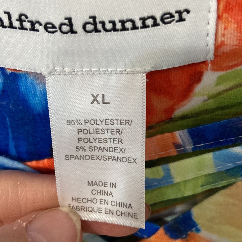 Alfred Dunner pull over blouse - Picture 3 of 3